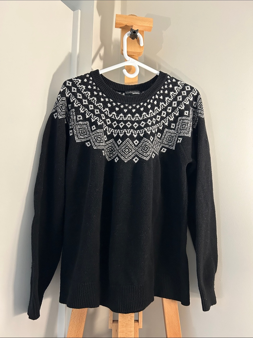 Sunice Black Crewneck Sweater with White Nordic Yoke XL/XXL